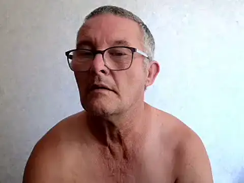 Snapshot of bigballnz chatting on 02/01/25, 05:28 bigballnz online show from 02/01/25, 05:28