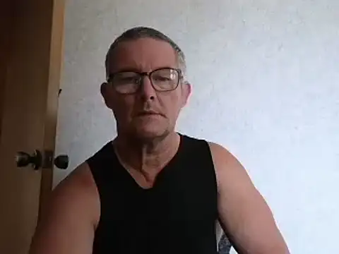 Snapshot of bigballnz chatting on 02/03/25, 06:39 bigballnz online show from 02/03/25, 06:39