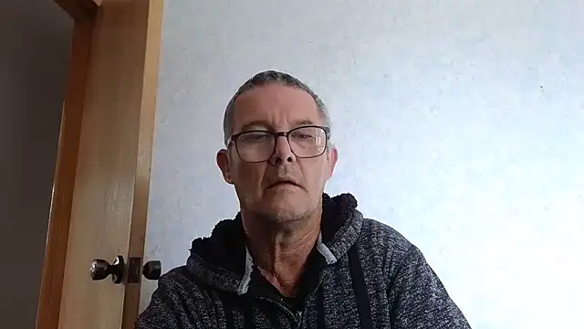 Snapshot of bigballnz chatting on 02/11/25, 03:40 bigballnz online show from 02/11/25, 03:40