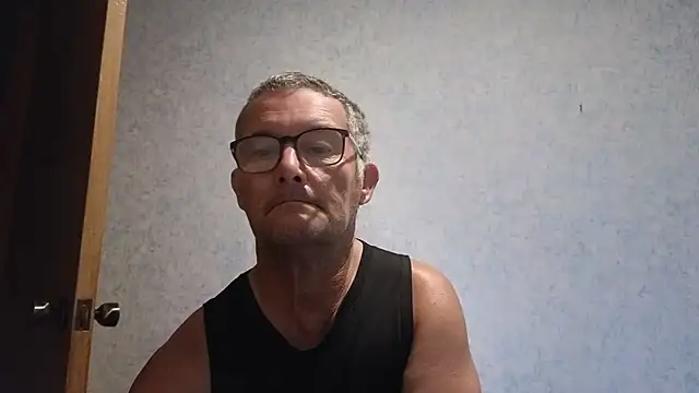 Snapshot of bigballnz chatting on 02/12/25, 06:09 bigballnz online show from 02/12/25, 06:09
