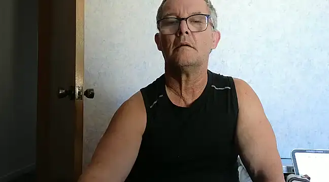 Snapshot of bigballnz chatting on 02/24/25, 12:52 bigballnz online show from 02/24/25, 12:52