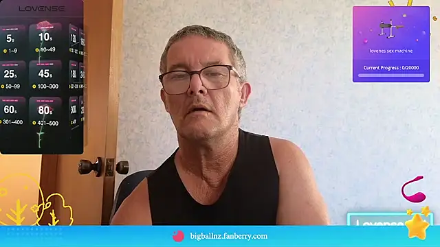 Snapshot of bigballnz chatting on 02/26/25, 06:47 bigballnz online show from 02/26/25, 06:47