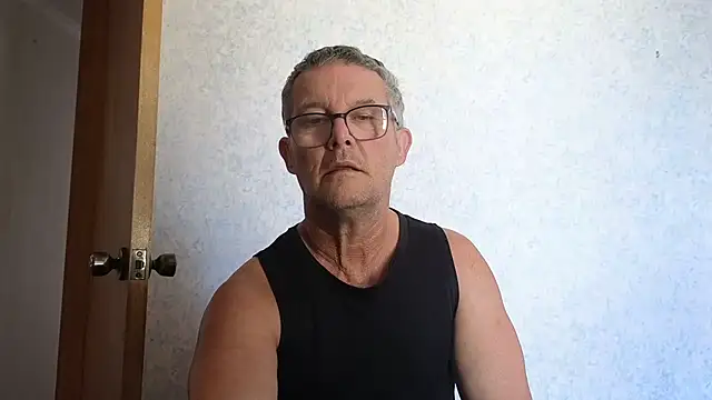 Snapshot of bigballnz chatting on 02/27/25, 12:54 bigballnz online show from 02/27/25, 12:54