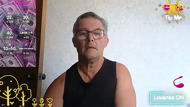Snapshot of bigballnz chatting on 03/08/25, 07:42 bigballnz online show from 03/08/25, 07:42