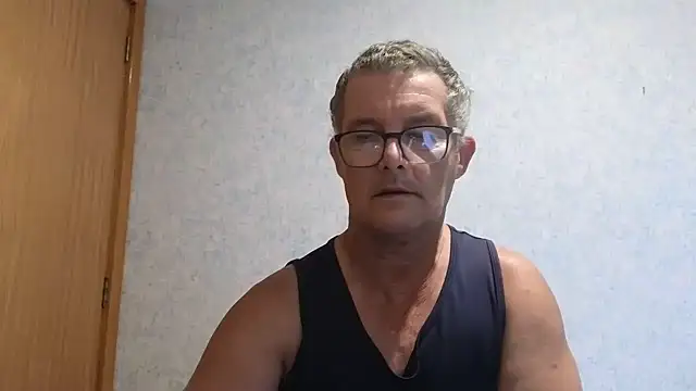 Snapshot of bigballnz chatting on 03/12/25, 06:29 bigballnz online show from 03/12/25, 06:29
