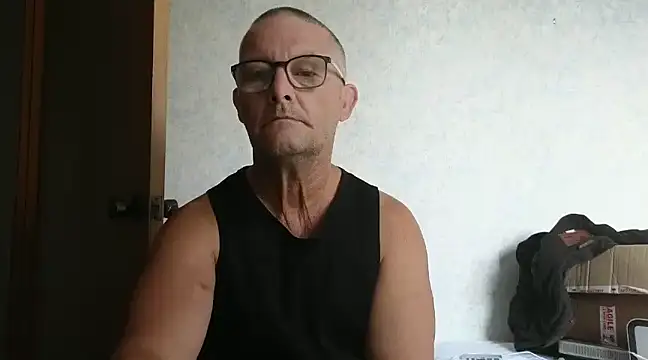 Snapshot of bigballnz chatting on 03/18/25, 07:53 bigballnz online show from 03/18/25, 07:53