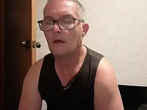 Snapshot of bigballnz chatting on 09/28/25, 07:36 bigballnz online show from 09/28/25, 07:36