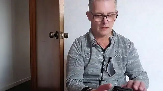 Snapshot of bigballnz chatting on 10/07/25, 07:33 bigballnz online show from 10/07/25, 07:33