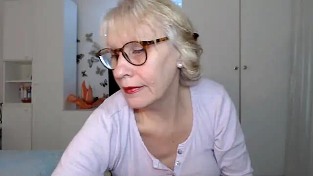 Ghertrude52 online show from 02/11/25, 04:44