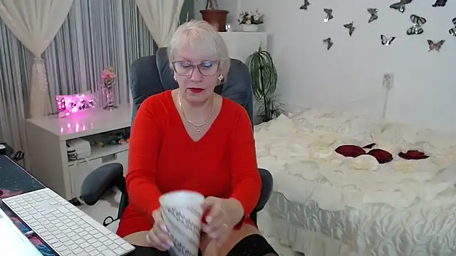 Ghertrude52 online show from 10/04/25, 03:26