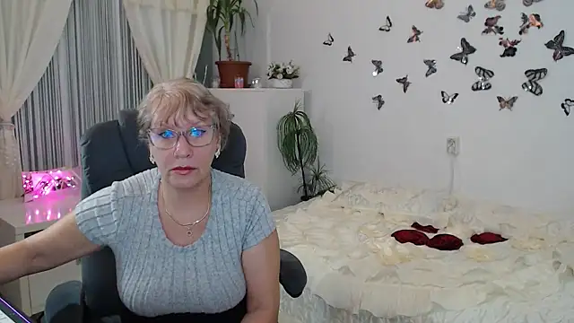 Ghertrude52 online show from 10/13/25, 03:28