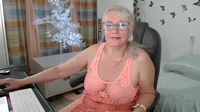 Ghertrude52 online show from 06/13/26, 04:10