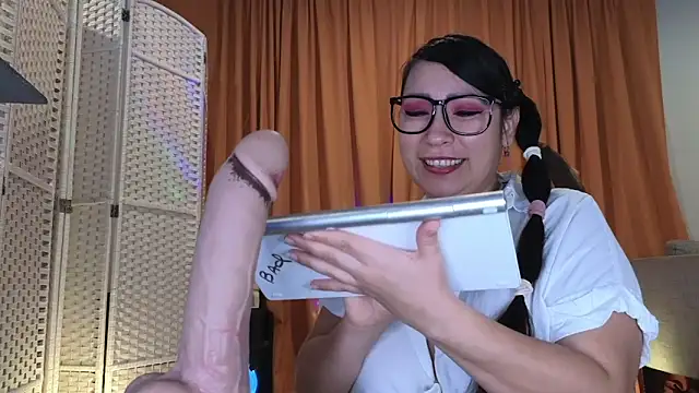 Snapshot of Foglove69 chatting on 11/13/25, 08:08 Foglove69 online show from 11/13/25, 08:08