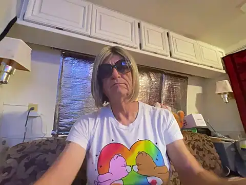 MichaelaGurl online show from 12/07/24, 07:49