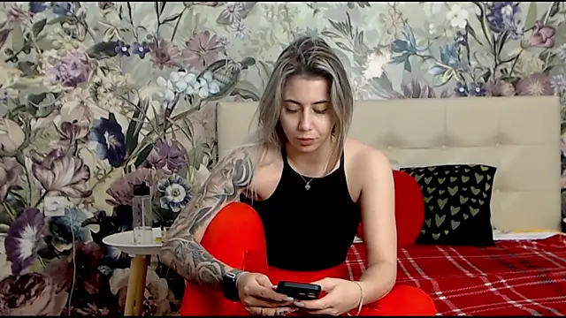 RoseDiamond06 online show from 01/14/25, 10:06