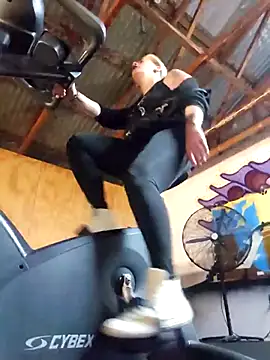 PinkTheHawk online show from 11/16/25, 10:59