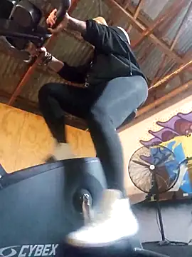 PinkTheHawk online show from 11/19/25, 07:30