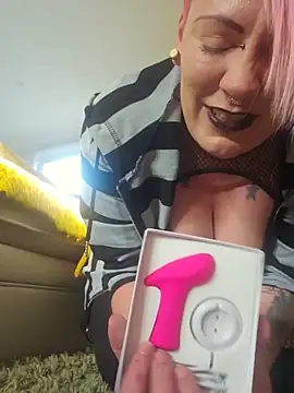 PinkTheHawk online show from 05/23/26, 03:23