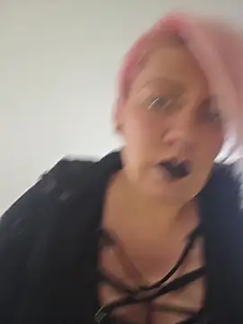 PinkTheHawk online show from 05/31/26, 02:53