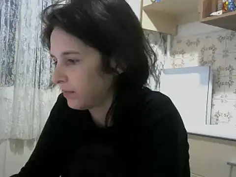 Snapshot of SexxyLety chatting on 03/05/25, 08:42 SexxyLety online show from 03/05/25, 08:42