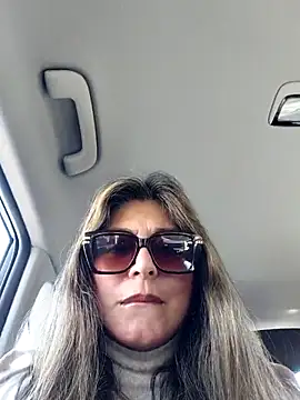 Snapshot of emma_tour chatting on 07/16/26, 02:12 emma tour online show from 07/16/26, 02:12
