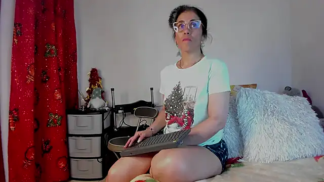 girasol walton online show from 12/26/24, 02:12