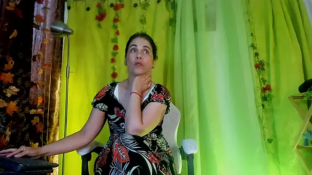 girasol walton online show from 06/28/26, 04:35