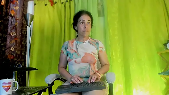 girasol walton online show from 07/06/26, 02:14