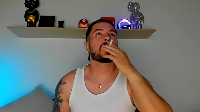 camilo restrepo21 online show from 12/27/24, 11:31