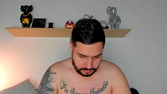 camilo restrepo21 online show from 01/05/25, 02:49