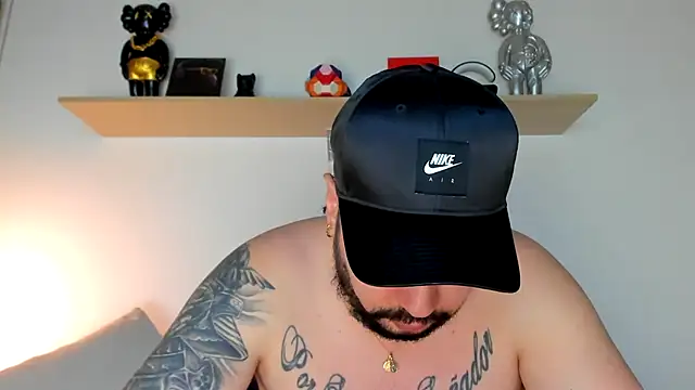 camilo restrepo21 online show from 01/07/25, 12:24