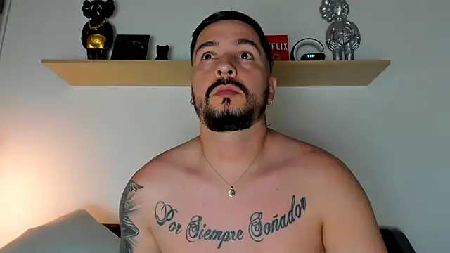 camilo restrepo21 online show from 01/11/25, 12:01