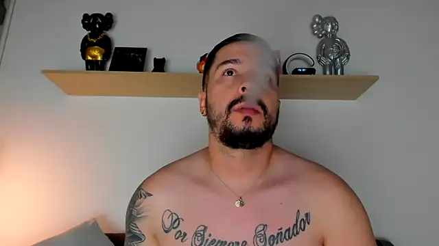 camilo restrepo21 online show from 01/17/25, 12:10