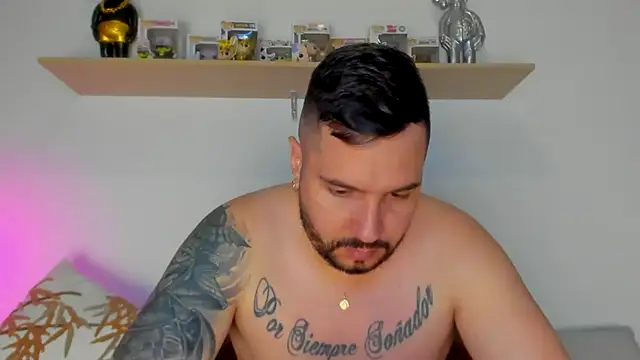 camilo restrepo21 online show from 10/26/25, 11:42