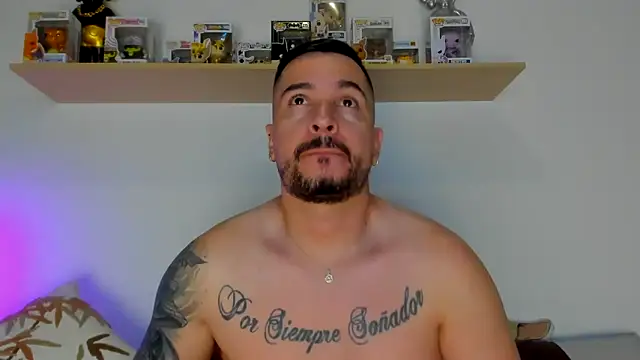 Snapshot of camilo_restrepo21 chatting on 11/29/25, 12:35 camilo restrepo21 online show from 11/29/25, 12:35