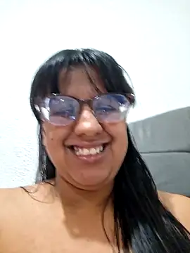 Snapshot of ZaidaWet chatting on 06/05/26, 12:39 ZaidaWet online show from 06/05/26, 12:39