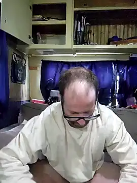 Snapshot of Cooking_Cristal chatting on 01/12/25, 03:14 Cooking Cristal online show from 01/12/25, 03:14