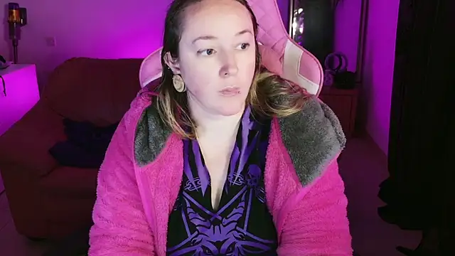 kisicaxx online show from 01/09/25, 05:22