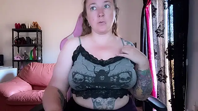 kisicaxx online show from 09/22/25, 05:42