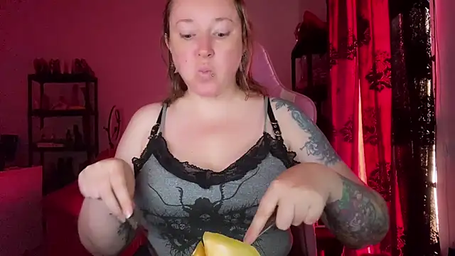 kisicaxx online show from 07/01/26, 09:00