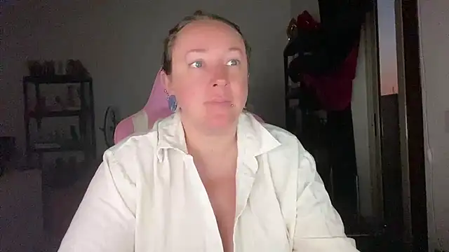 kisicaxx online show from 07/17/26, 03:24