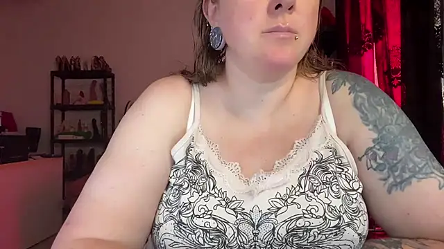 kisicaxx online show from 07/18/26, 08:51