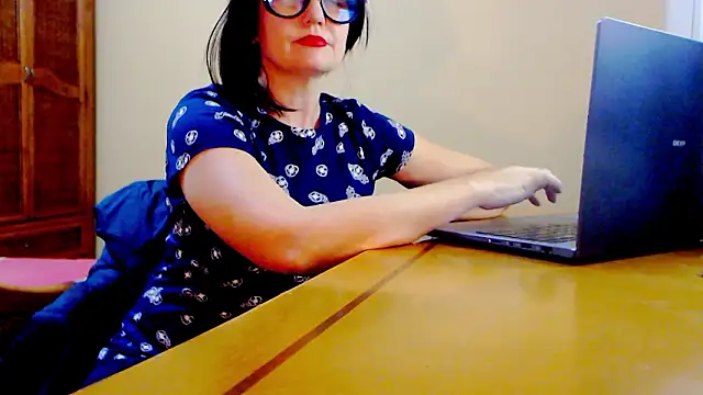 Snapshot of Fun4tipz chatting on 03/05/26, 05:09 Fun4tipz online show from 03/05/26, 05:09