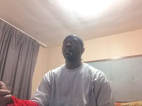 Snapshot of Tramontas chatting on 06/04/26, 08:20 Tramontas online show from 06/04/26, 08:20