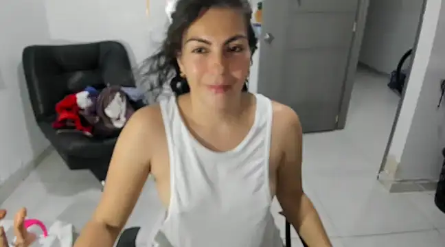 Snapshot of nicoledavis chatting on 03/15/25, 02:46 nicoledavis online show from 03/15/25, 02:46