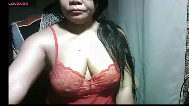 Snapshot of Hotpinay43 chatting on 01/28/25, 10:01 Hotpinay43 online show from 01/28/25, 10:01