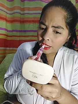 Snapshot of missmelissa_ chatting on 11/02/25, 01:41 missmelissa online show from 11/02/25, 01:41