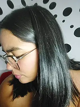Snapshot of missmelissa_ chatting on 04/21/26, 02:51 missmelissa online show from 04/21/26, 02:51