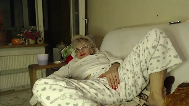 larawet online show from 03/08/25, 11:07