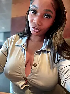   Nessa   online show from 10/12/25, 11:20